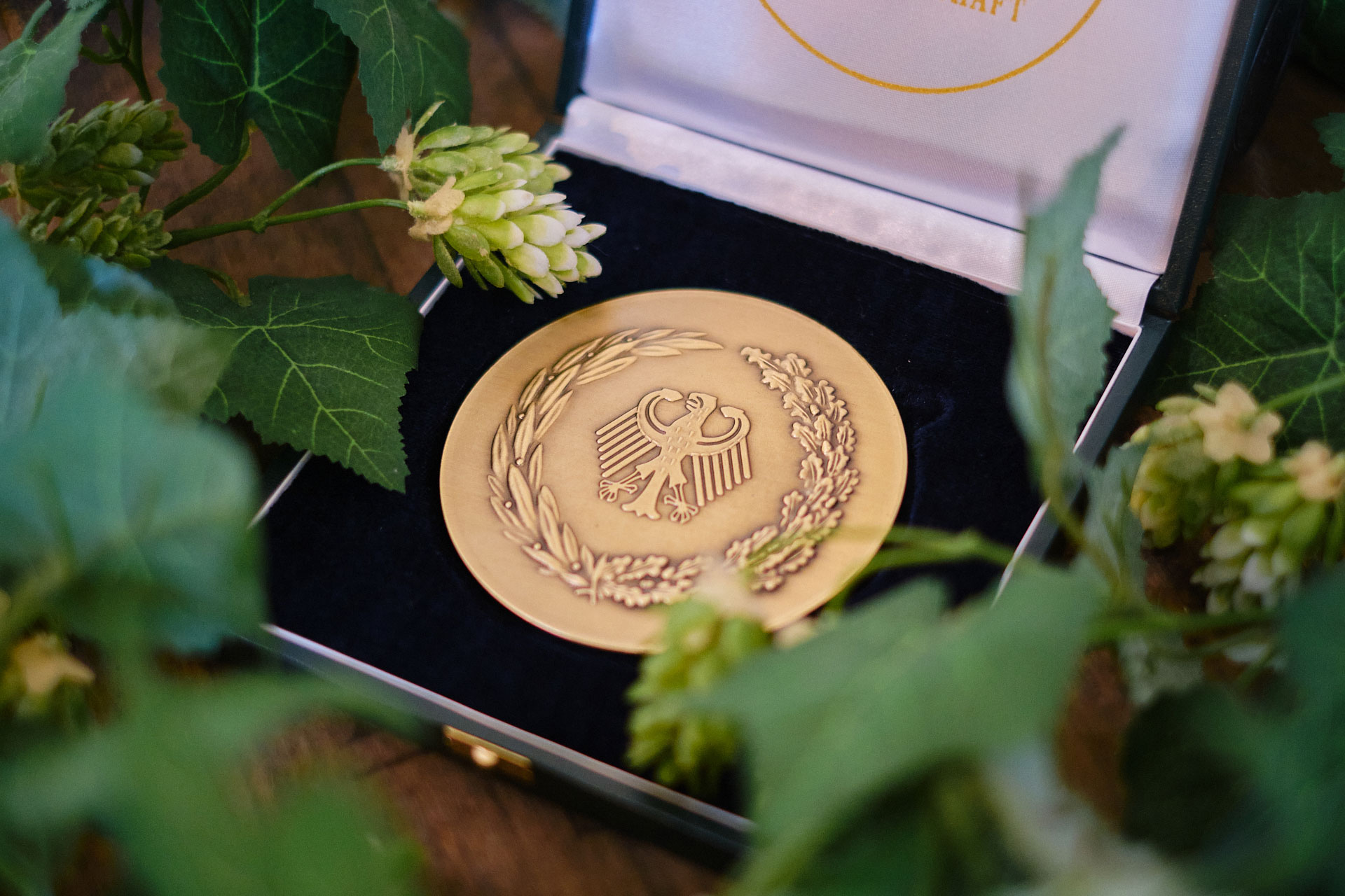 Der Bundesehrenpreis ist die höchste Ehrung der deutschen Ernährungswirtschaft. Grundlage der Auszeichnung ist die Qualitätsprüfung für Bier der Deutschen Landwirtschafts-Gesellschaft (DLG).